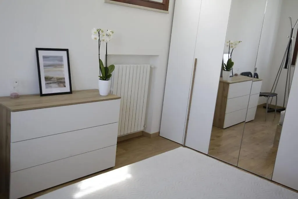 Iseo Lake Family&Friends Smart Home 0*,  Italy